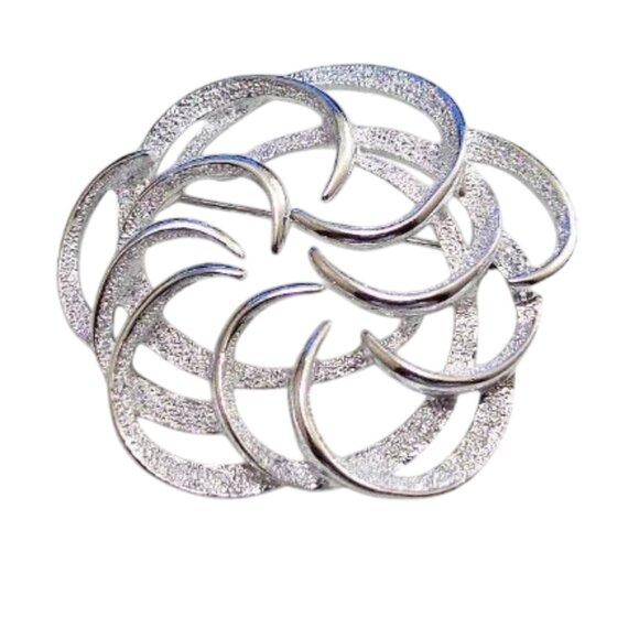 Sarah Coventry Frosted Curl Rib Pin Brooch Silver Tone - Picture 4 of 4